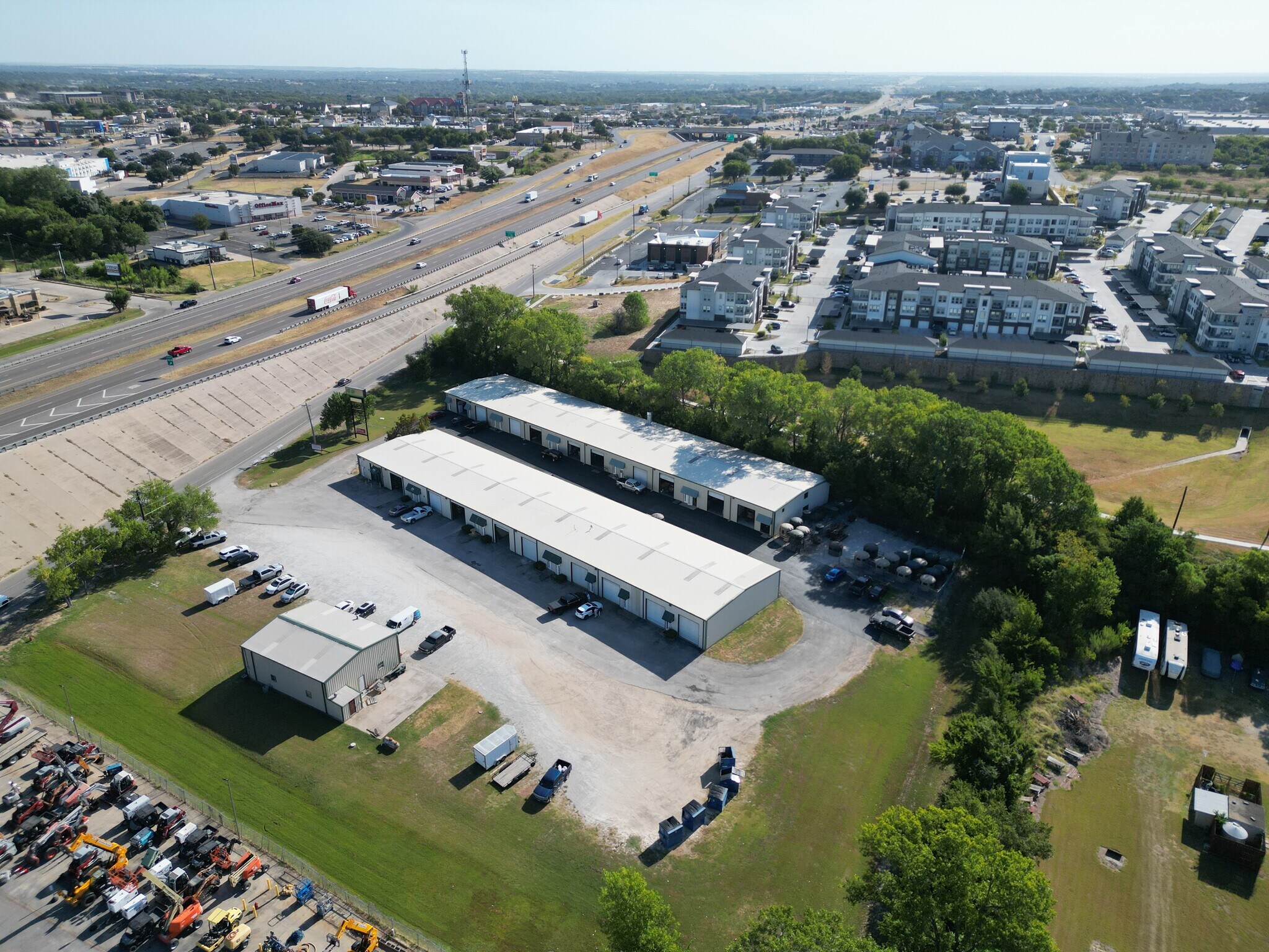 221 W Interstate 20, Weatherford, TX for Rent