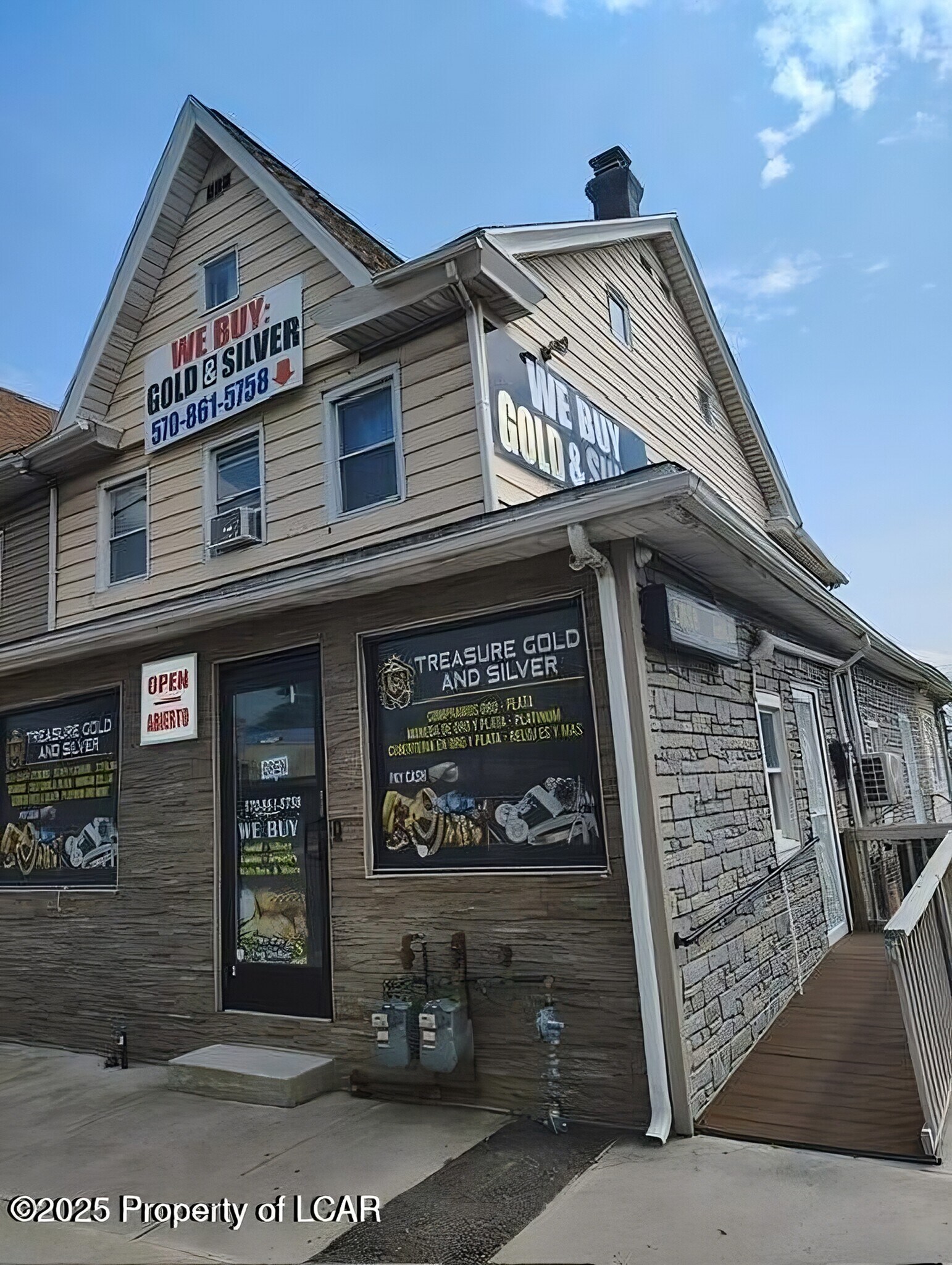 466 W Broad St, Hazleton, PA for Sale