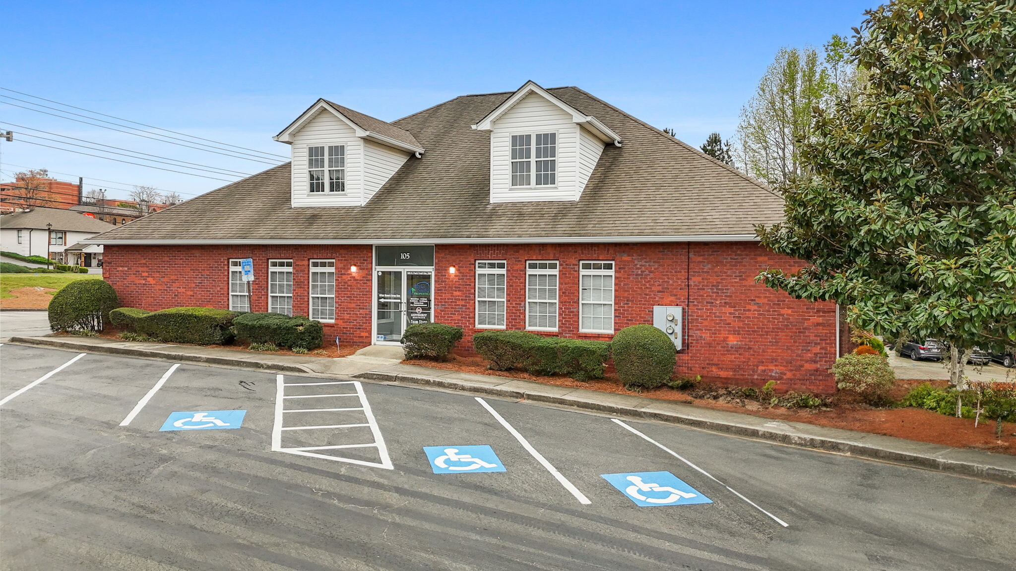 105 N Park Trl, Stockbridge, GA for Rent