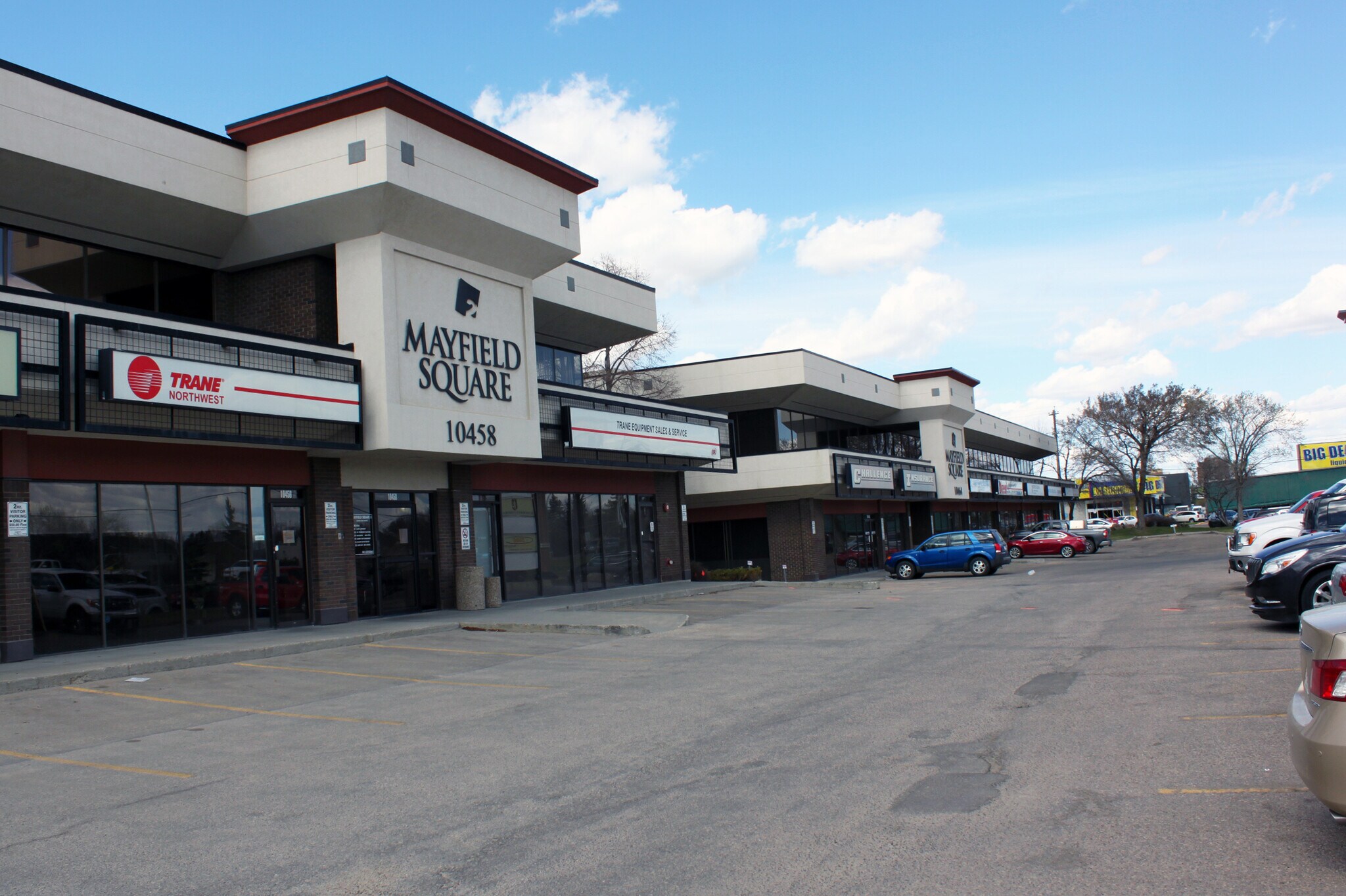 10464 Mayfield Rd NW, Edmonton, AB for Rent