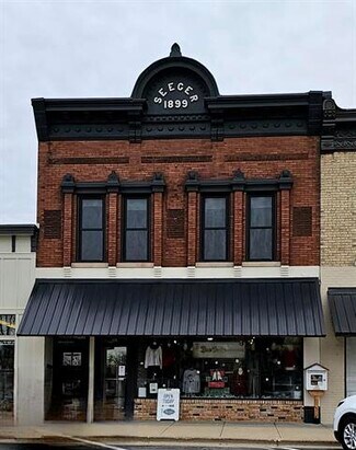 Milton, WI Office/Residential - 220 Merchant Row