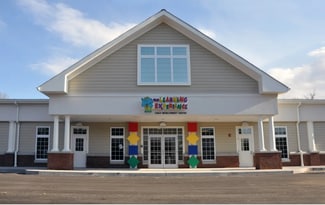 Newtown, CT Retail - 266-276 S Main St