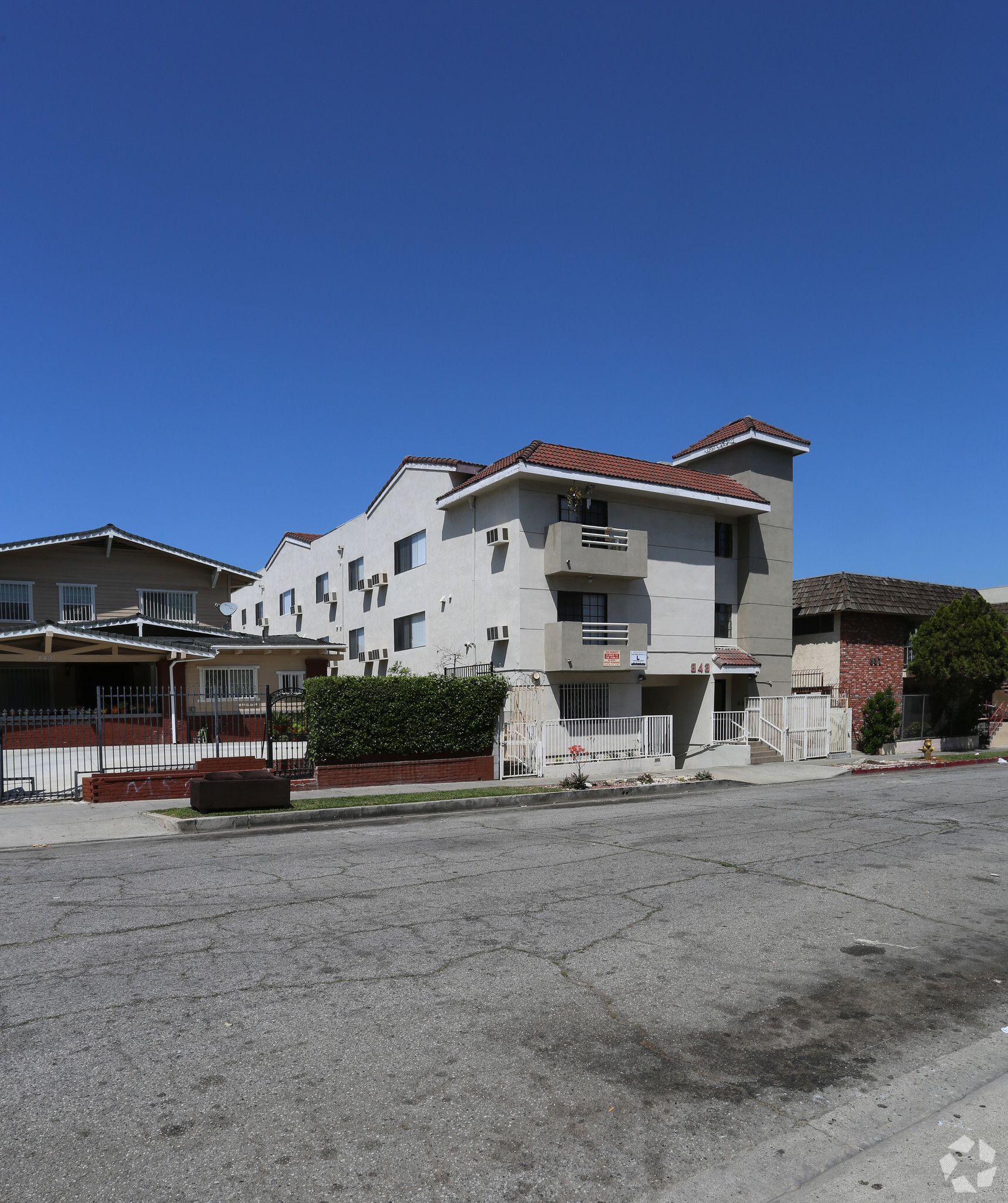 843 S Ardmore Ave, Los Angeles, CA for Sale