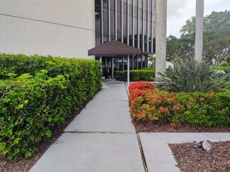 Naples, FL Office - 3001 Tamiami Trl N