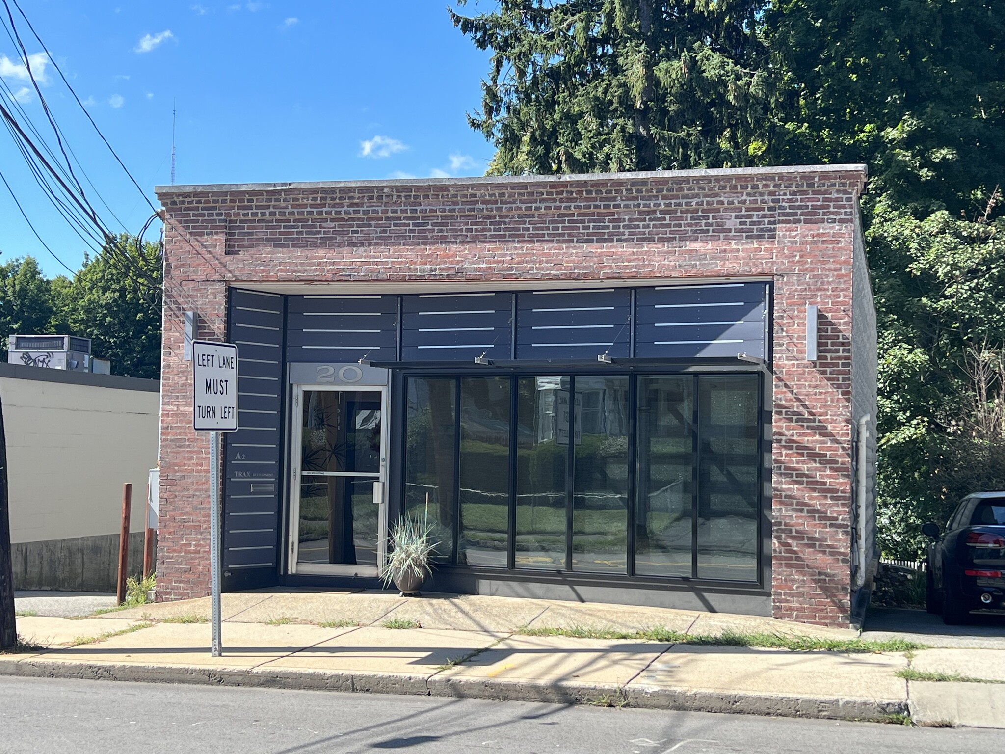 20 Woodward St, Newton, MA for Rent