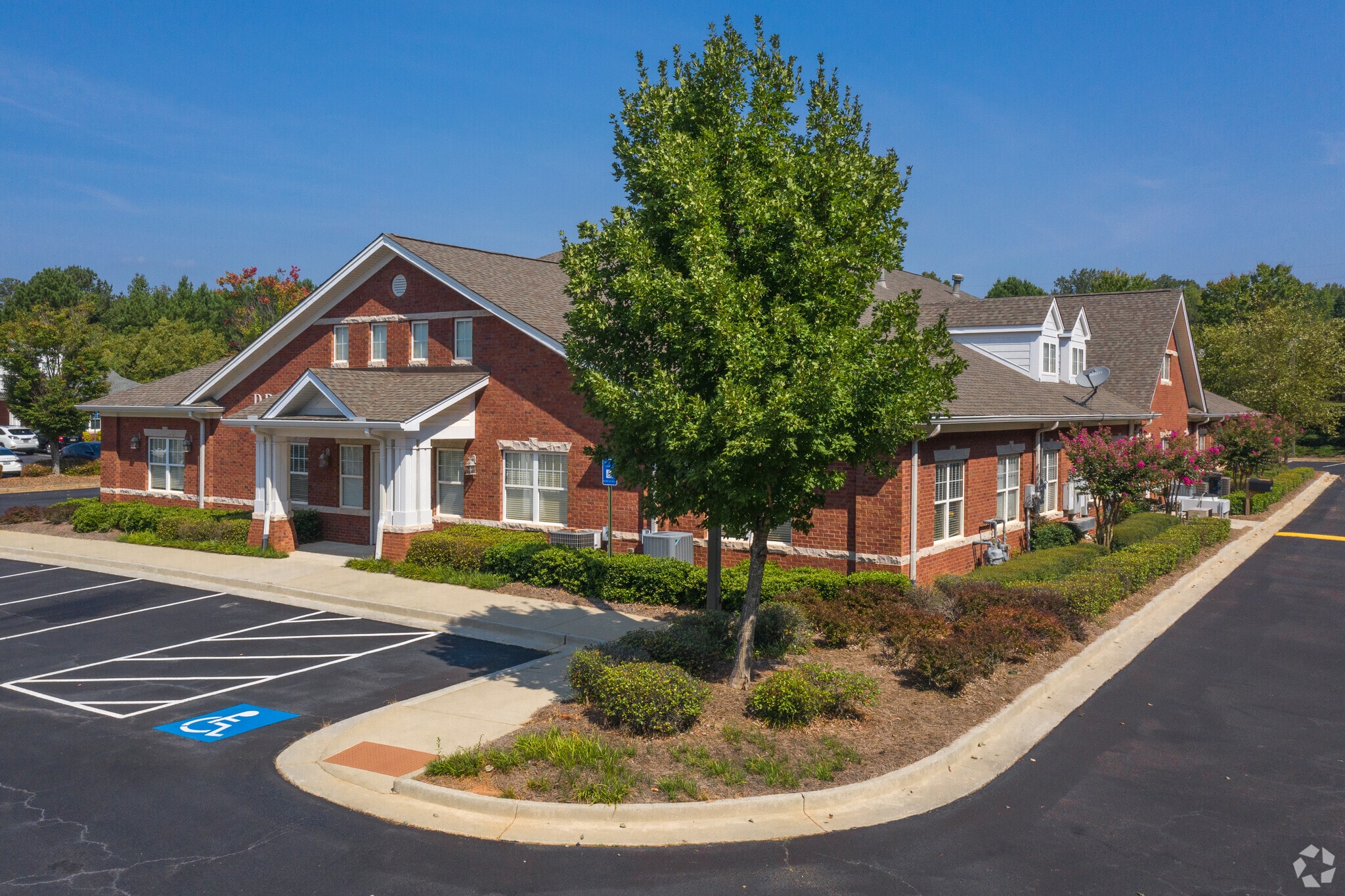 1553 Janmar Rd, Snellville, GA for Sale