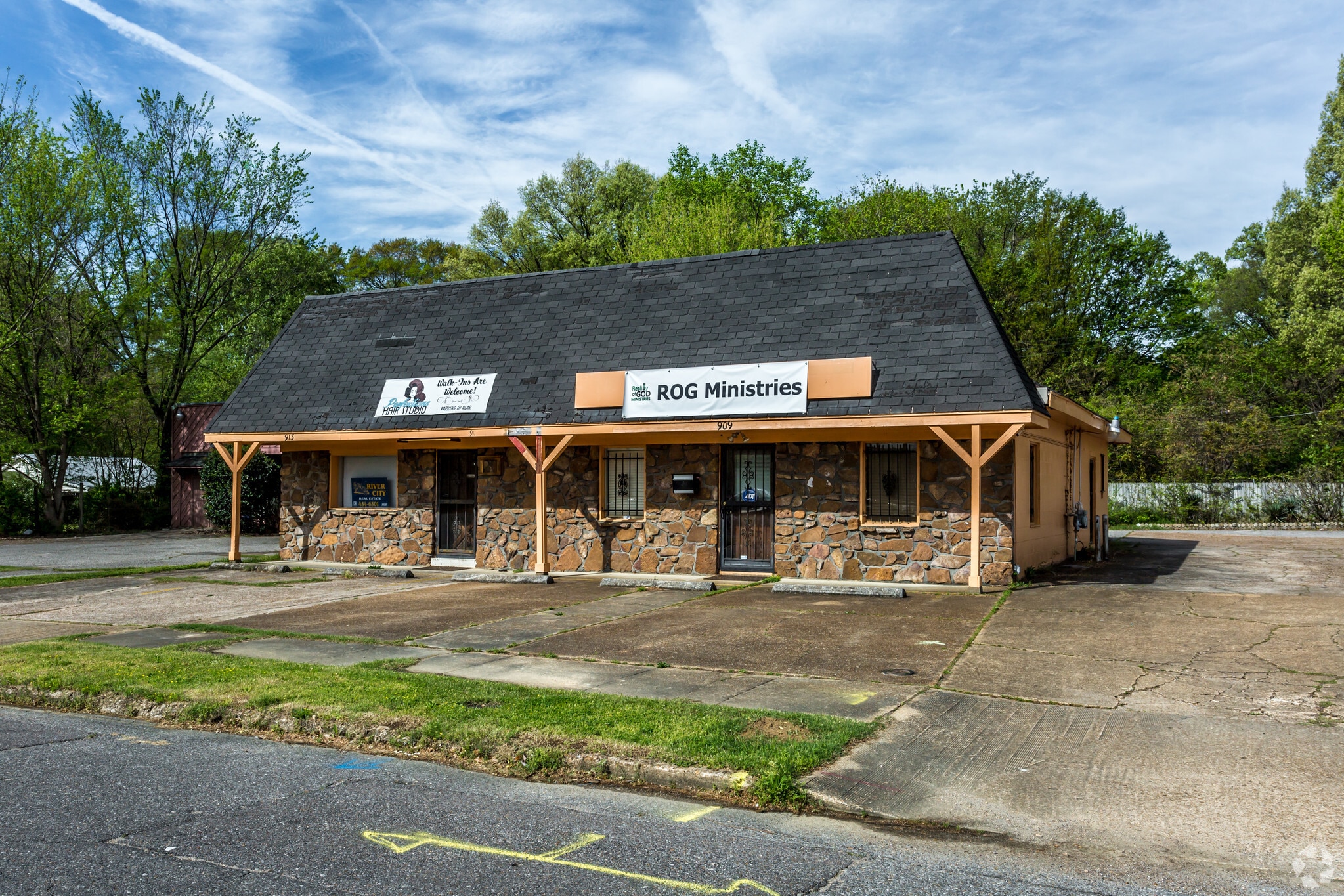 909-913 Kelly Rd, Memphis, TN for Sale