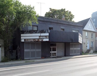 Hamilton, ON Sports and Entertainment - 434 King St W