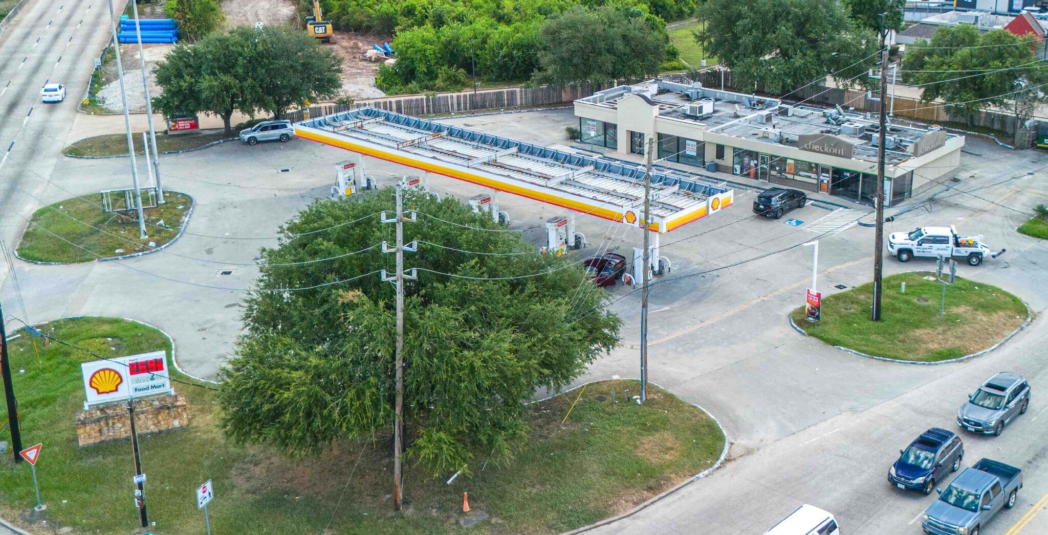 10750 Veterans Memorial Dr, Houston, TX for Sale