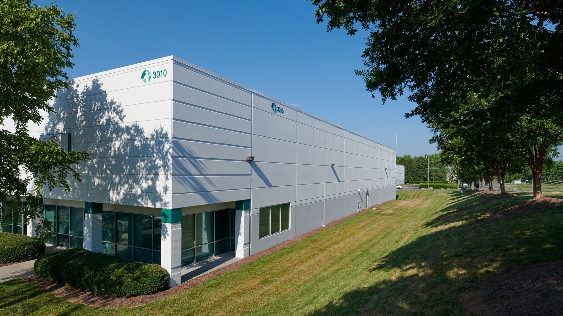 2121 Distribution Center Dr, Charlotte, NC for Rent