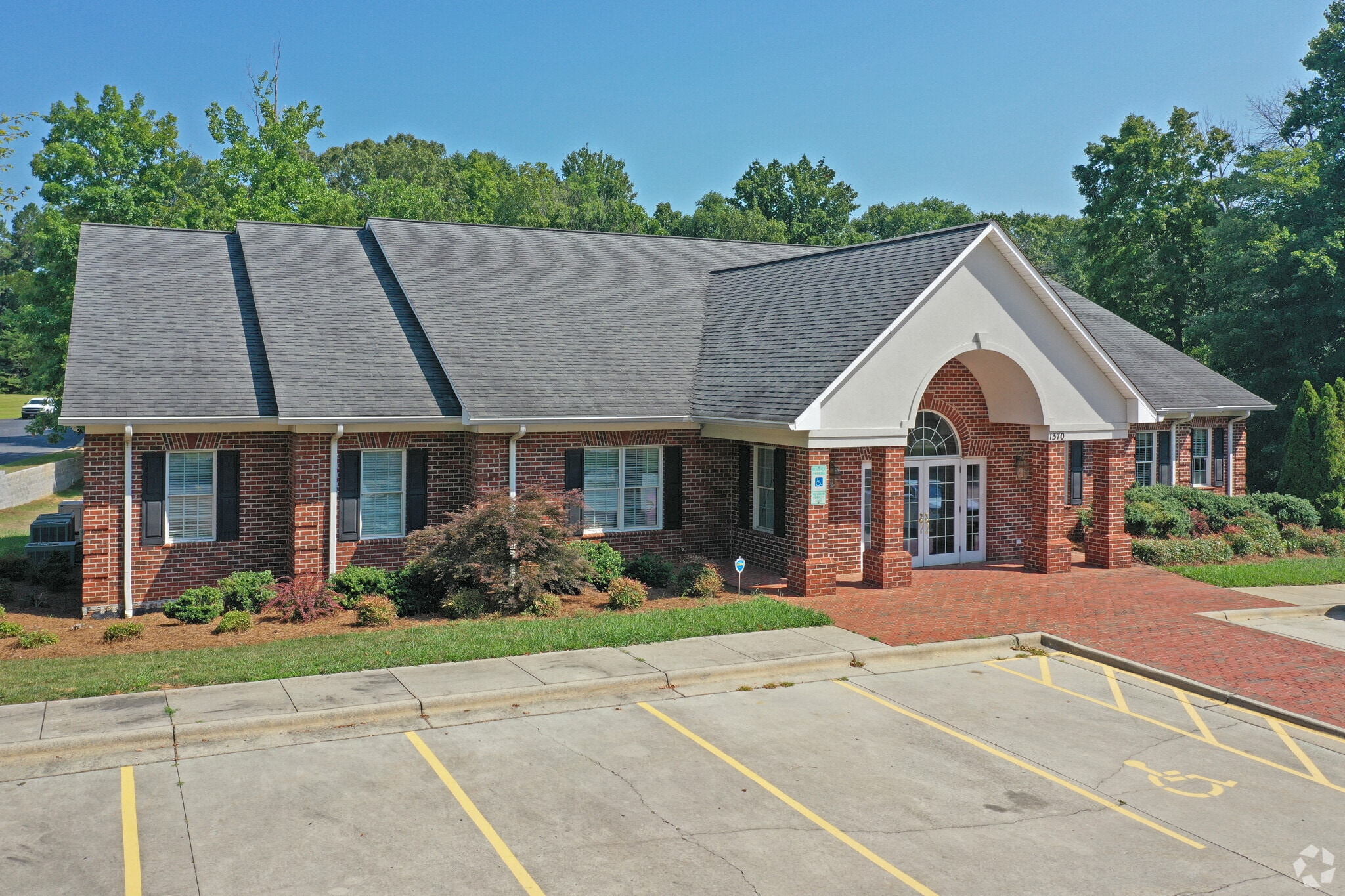 1370 Piedmont Dr, Lexington, NC for Rent