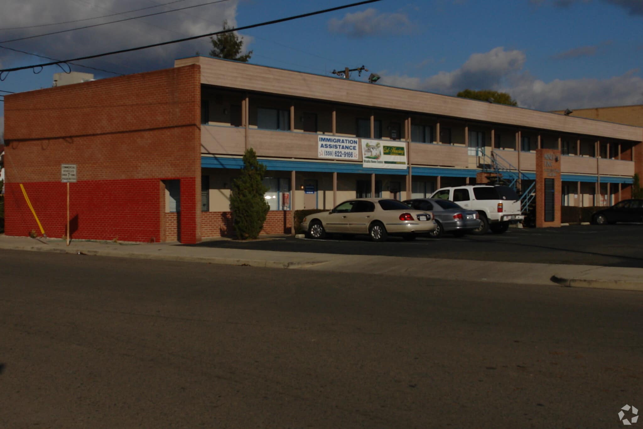 1640 W Mineral King Ave, Visalia, CA for Rent