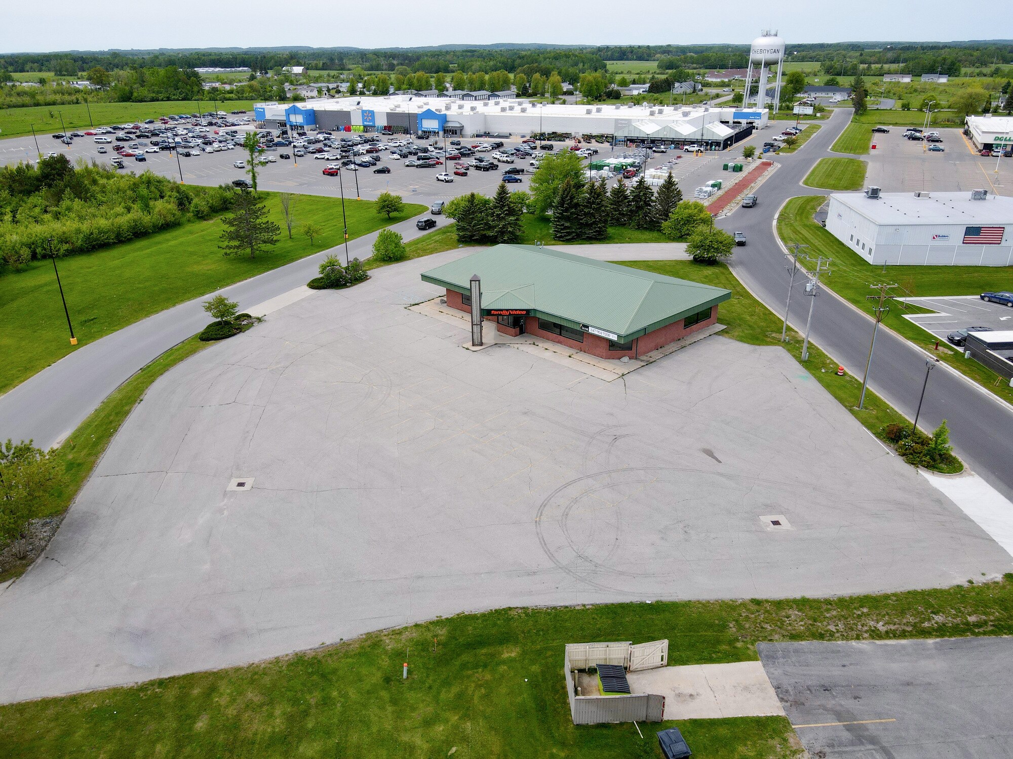 245 Mill St, Cheboygan, MI for Rent
