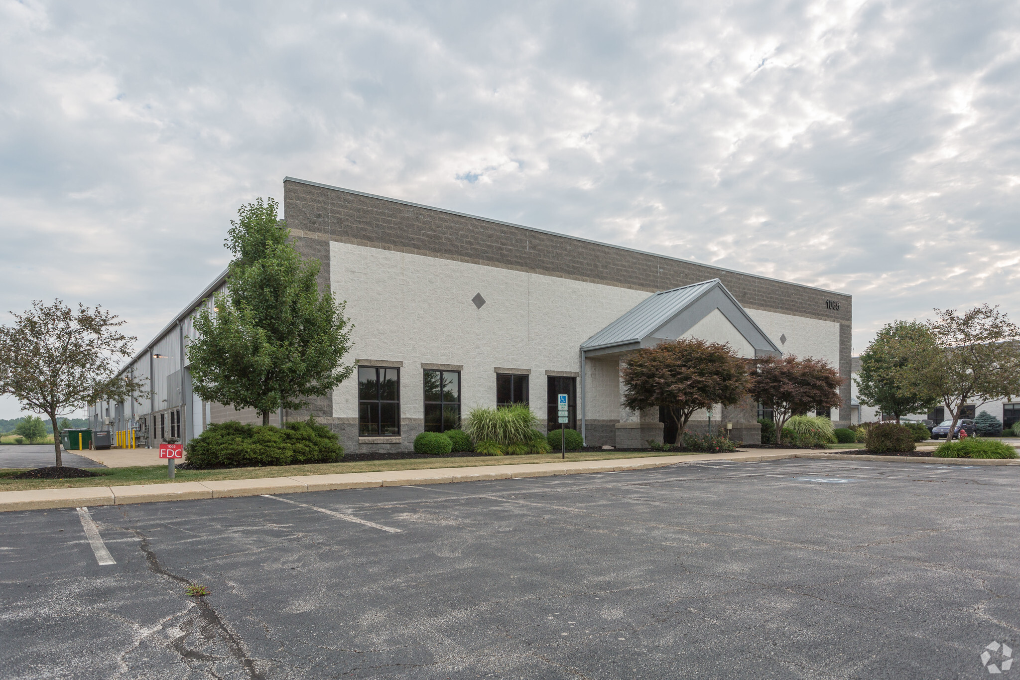 1065 Medina Rd, Medina, OH for Rent