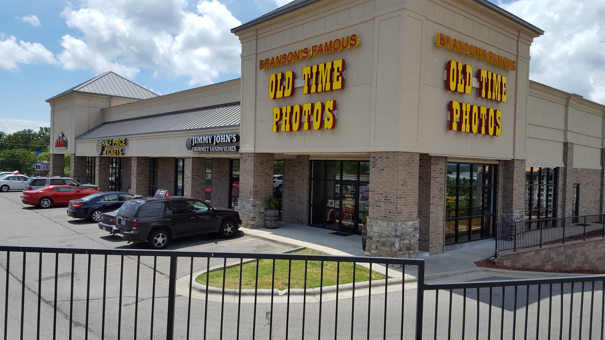 2715 W Hwy 76, Branson, MO for Rent