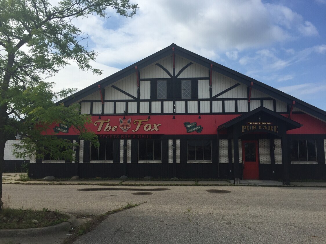 1341 S Center Rd Burton, MI 48509 Retail Property for Sale on