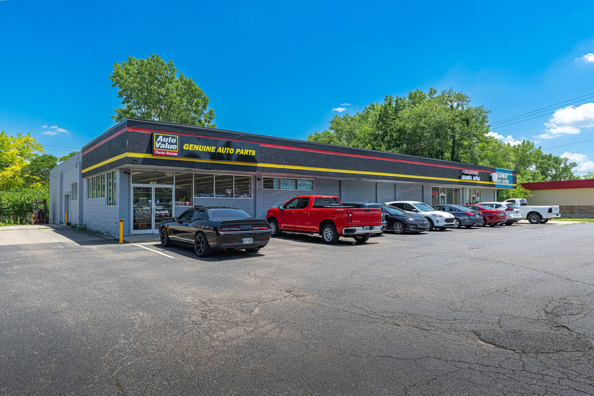 1684-1692 Woodman Dr, Dayton, OH for Sale