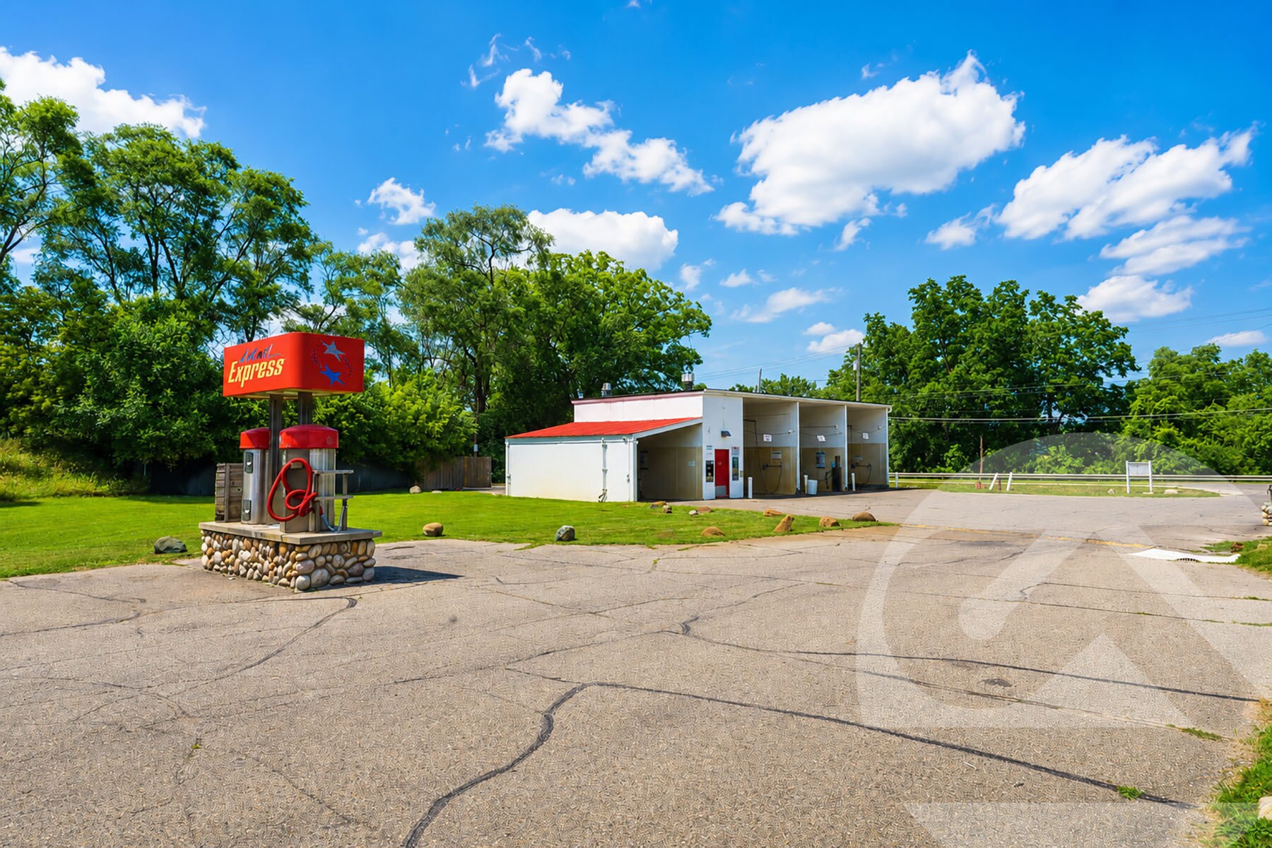 360 South St, Ortonville, MI for Sale