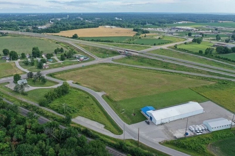 6920 Montclair Ave, Godfrey, IL for Sale
