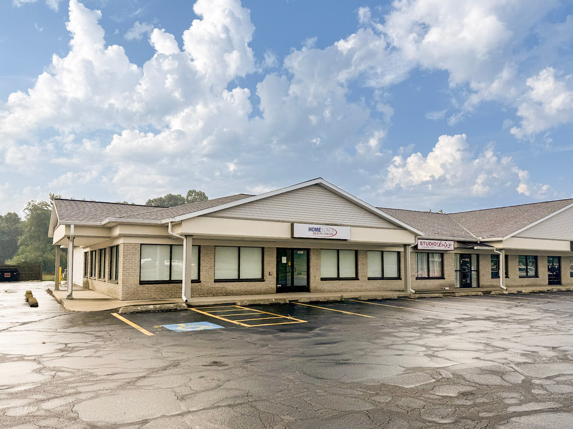 4388 14 Mile Rd NE, Rockford, MI for Rent