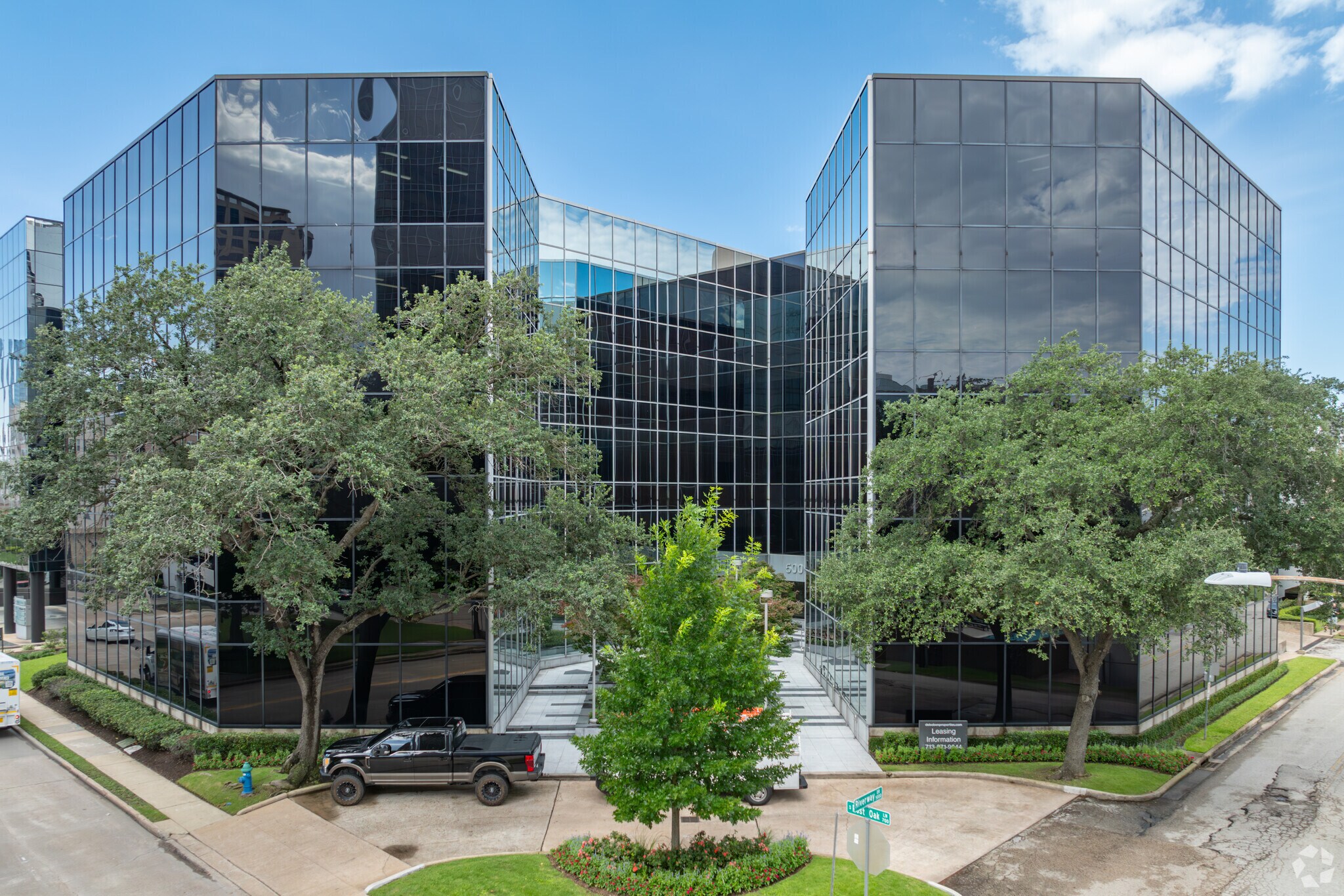 5005 Riverway Dr, Houston, TX for Rent