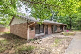 Poplar Bluff, MO Apartments - 2733 Holly Trl