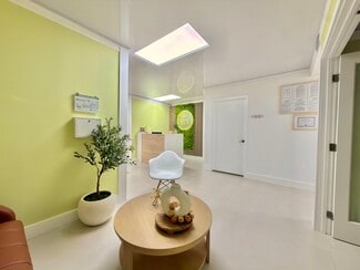 Palmetto Bay, FL Office/Medical - 9245 SW 158th Ln