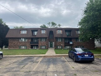 Kankakee, IL Apartments - 723 S Wildwood Ave