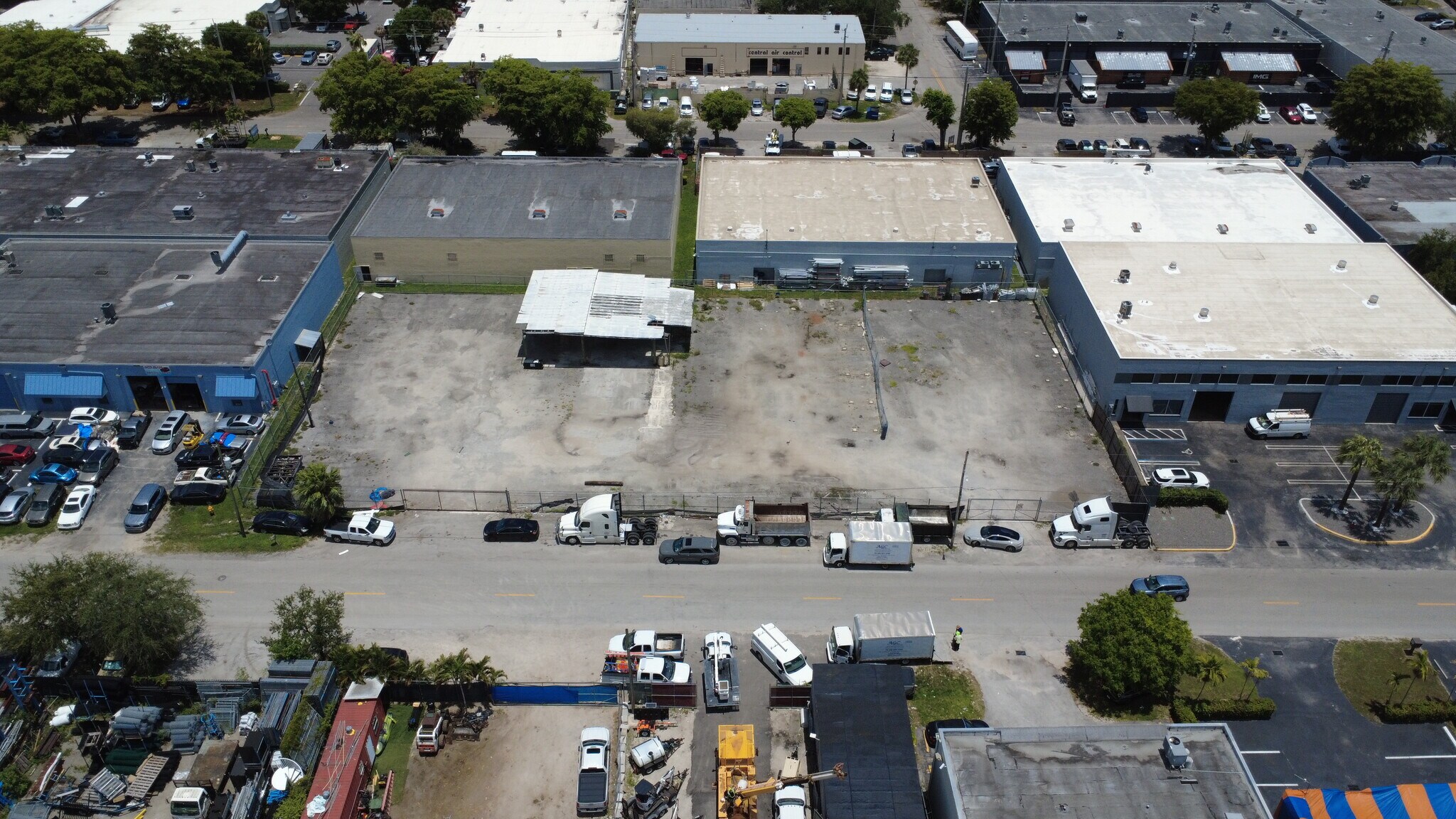 2665-2695 W 78th St, Hialeah, FL for Sale
