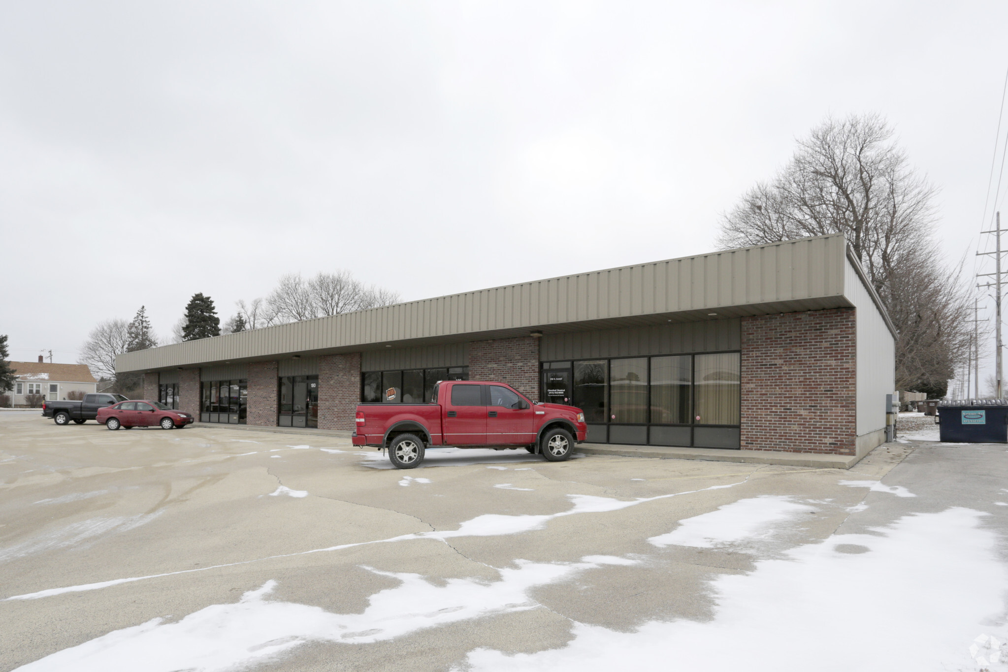 190 S Locust St, Manteno, IL for Rent