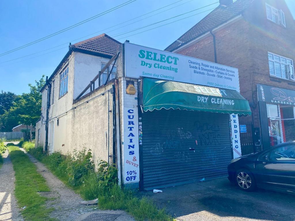 170 Collier Row Ln, Romford, LND for Sale