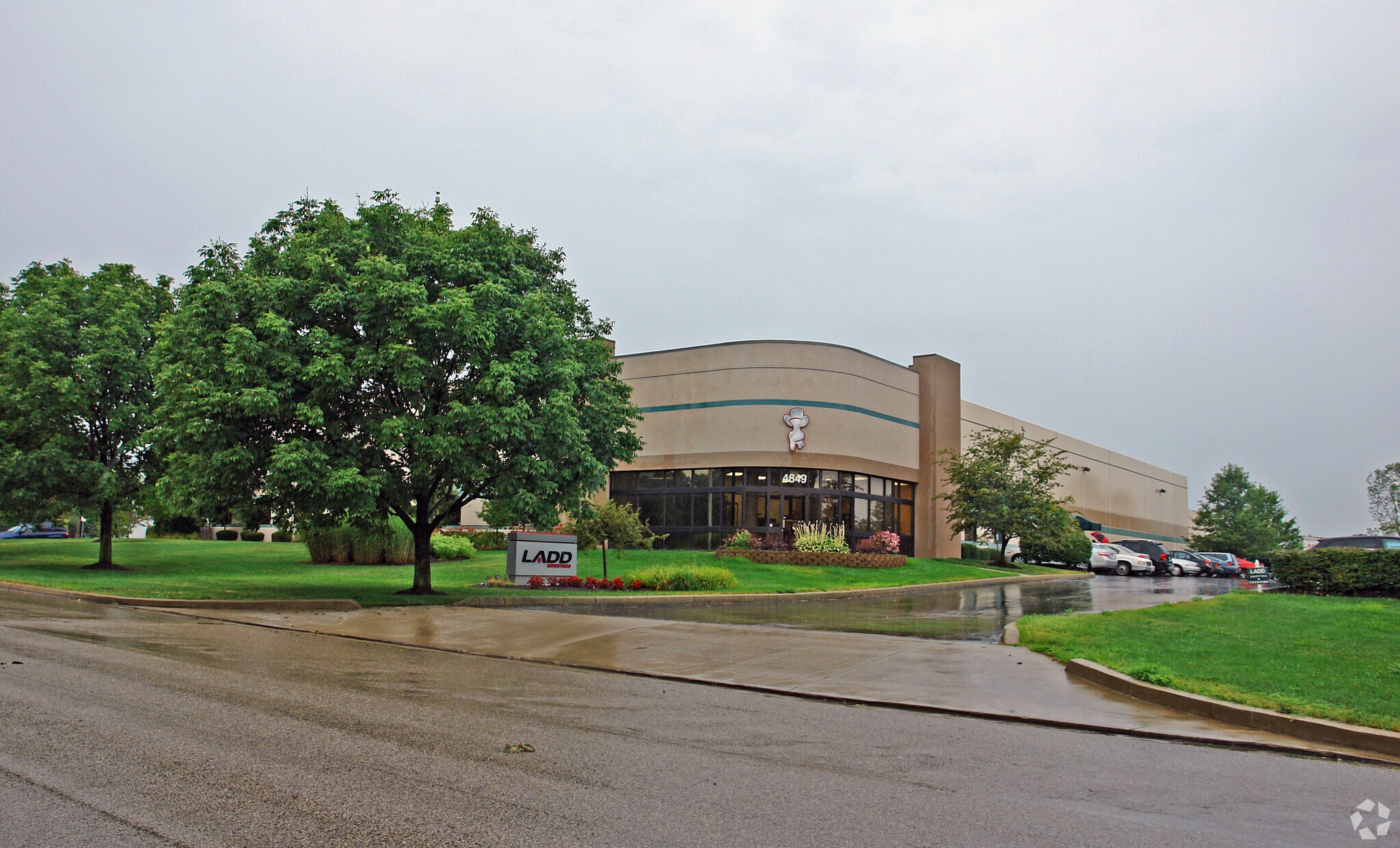 4849 Hempstead Station Dr Kettering, OH 45429 Industrial Property for