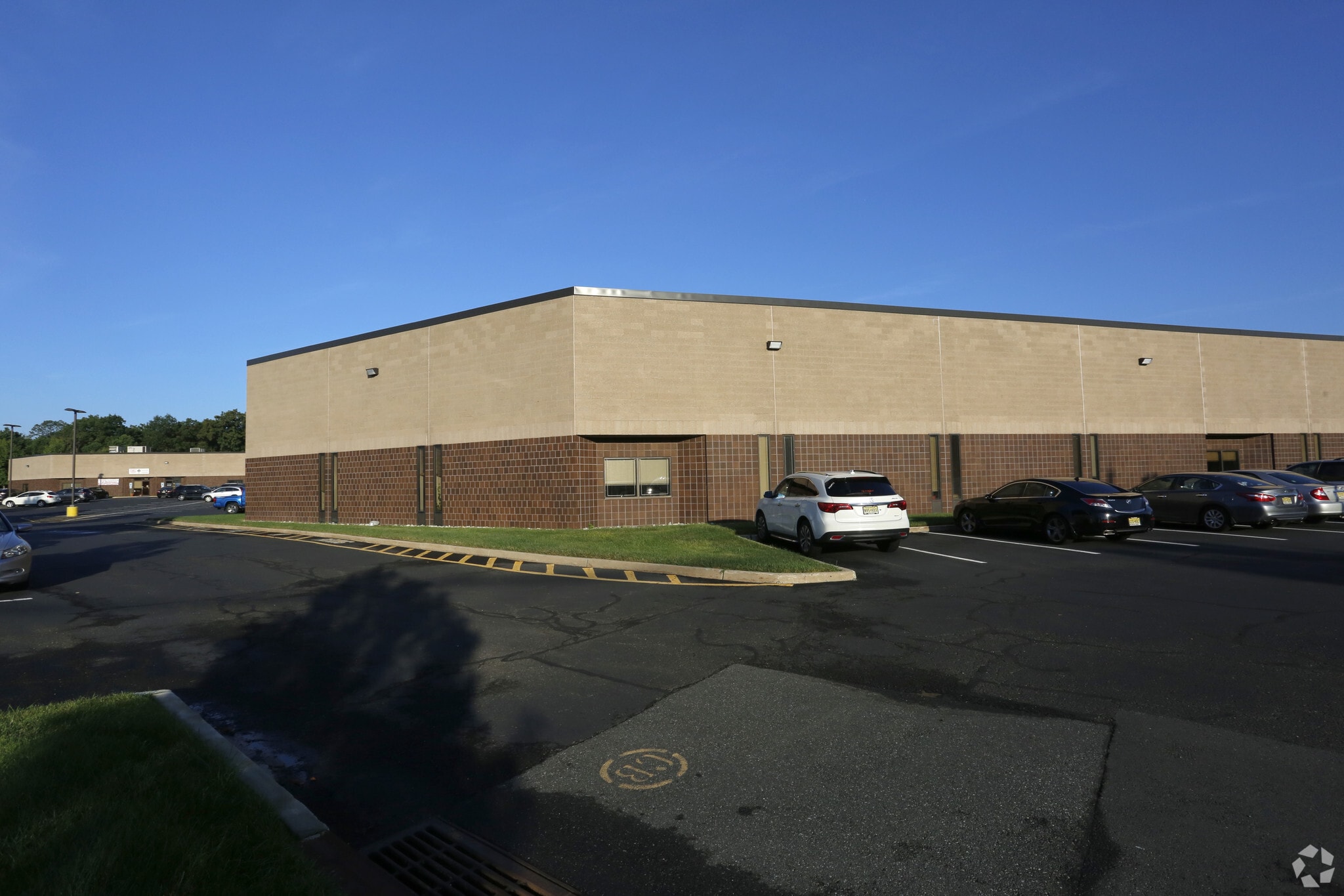 165-181 Fieldcrest Ave, Edison, NJ for Rent