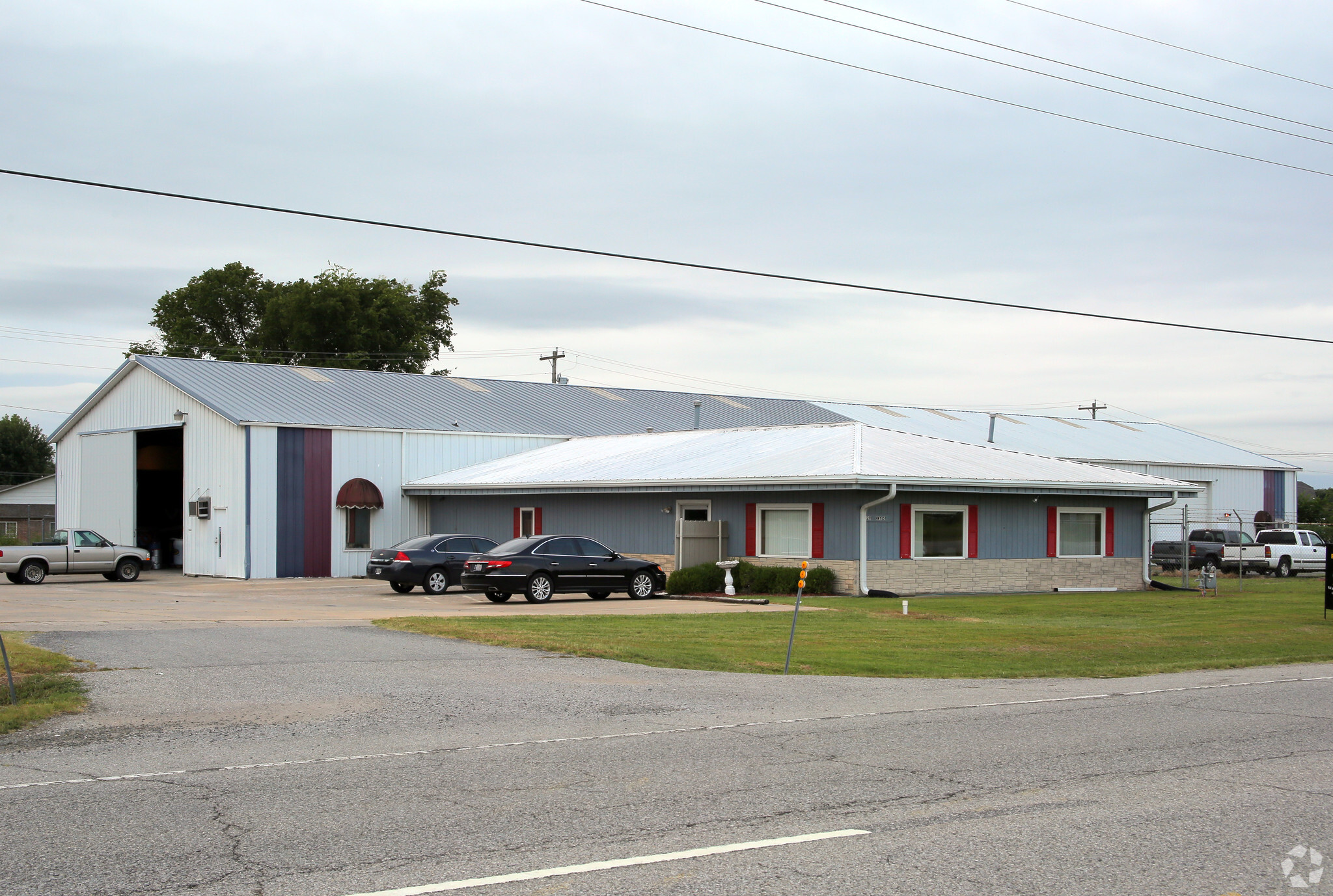 2111 W Hwy 51, Wagoner, OK for Sale