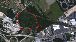 Calverton, NY Industrial Land - 1743 Middle Rd