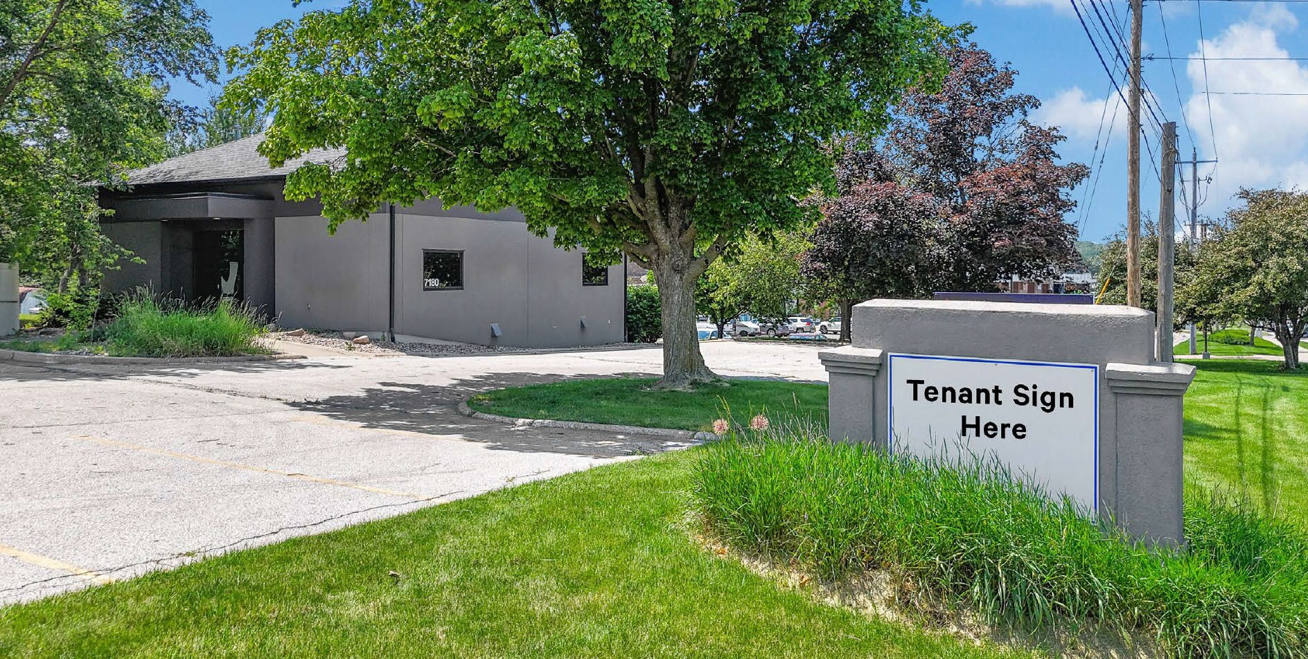 7180 Hickman Rd, Windsor Heights, IA for Rent