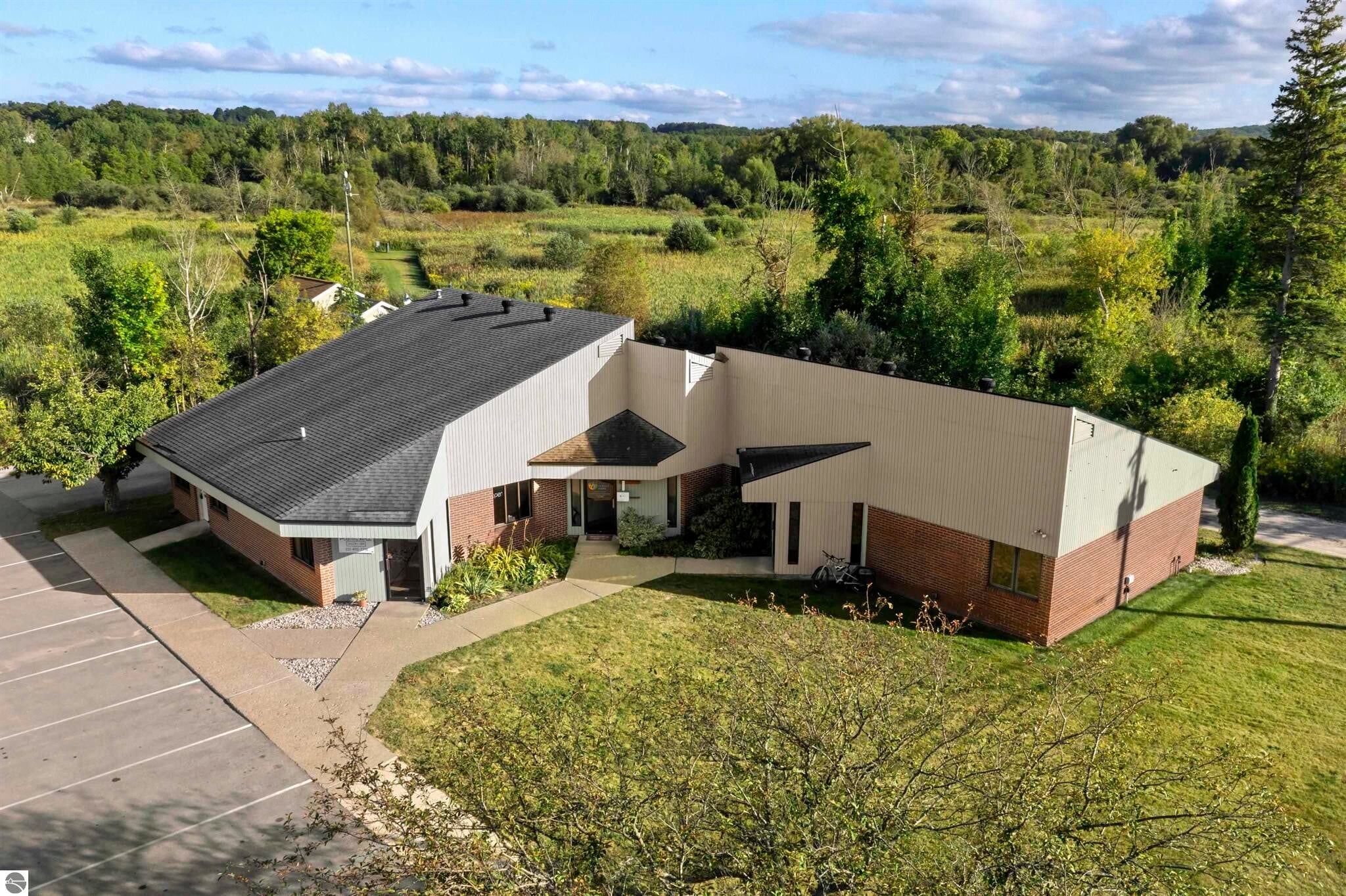 425 N Michigan Ave, Beulah, MI for Sale