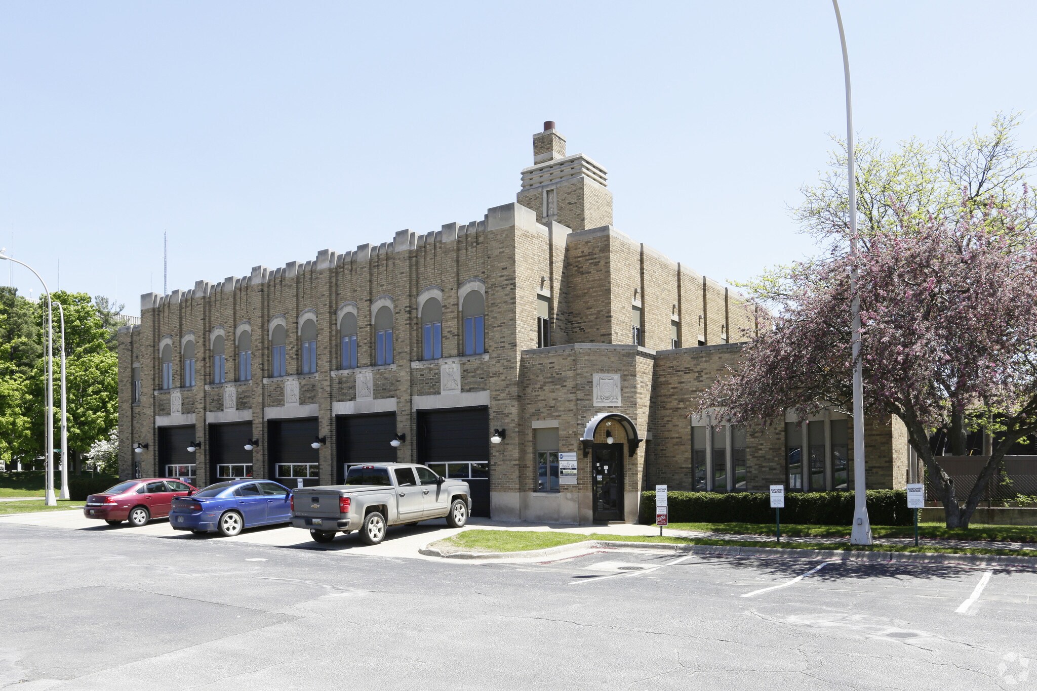 75 W Walton Ave, Muskegon, MI for Sale