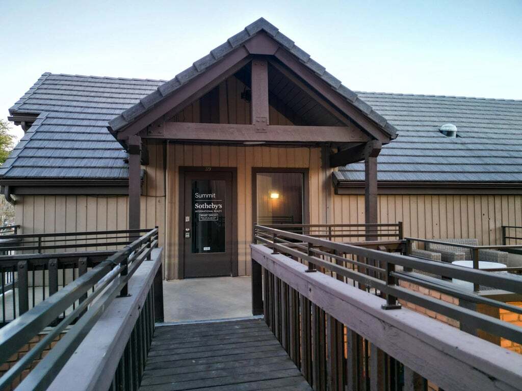 2 W Saint George Blvd, Saint George, UT for Rent