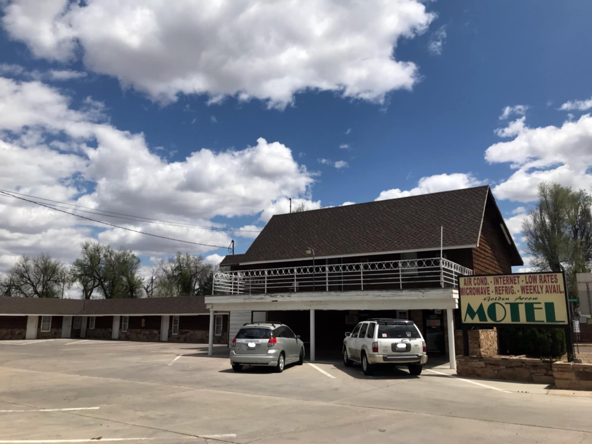 611 E Olive St, Lamar, CO for Sale