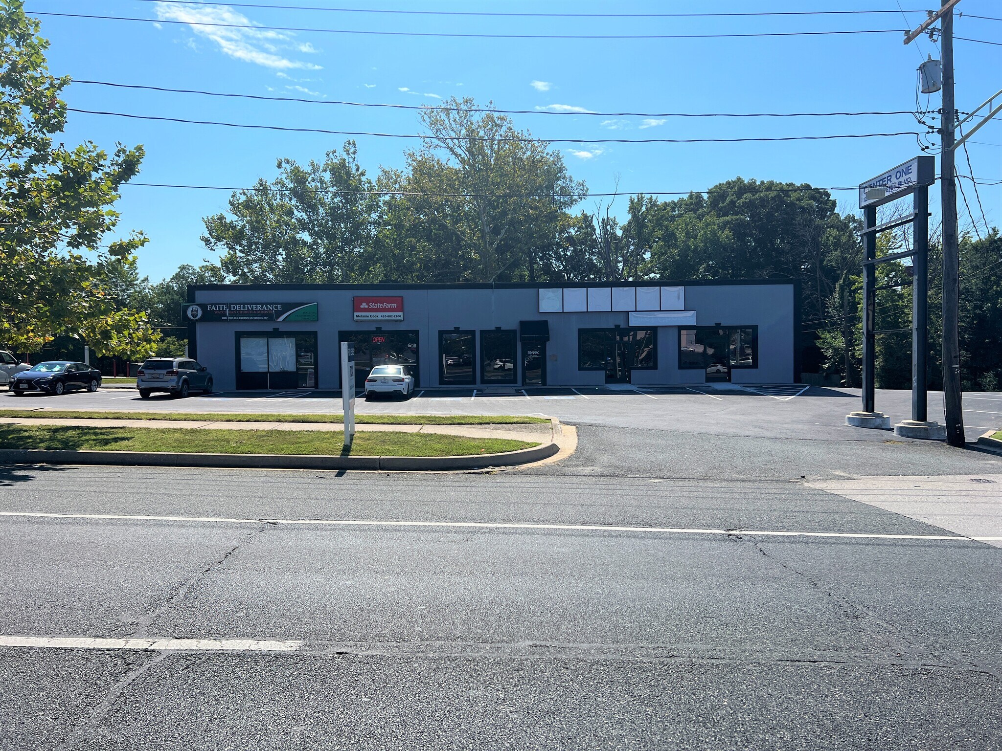 1201 Eastern Blvd Essex, MD 21221 Retail Property for Lease on