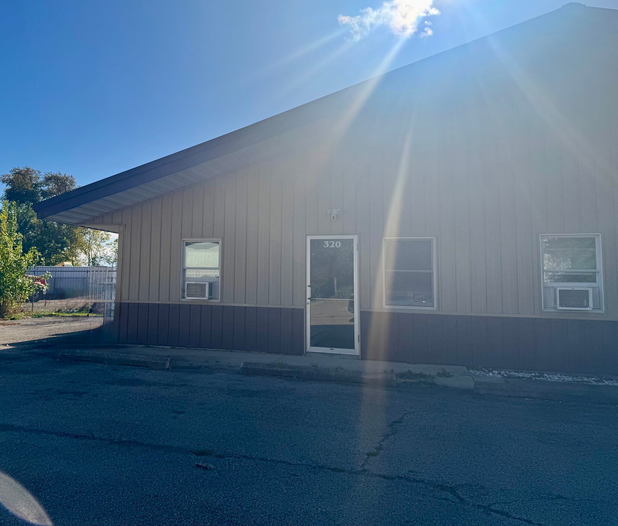 320 E Washington St, Oswego, IL for Rent