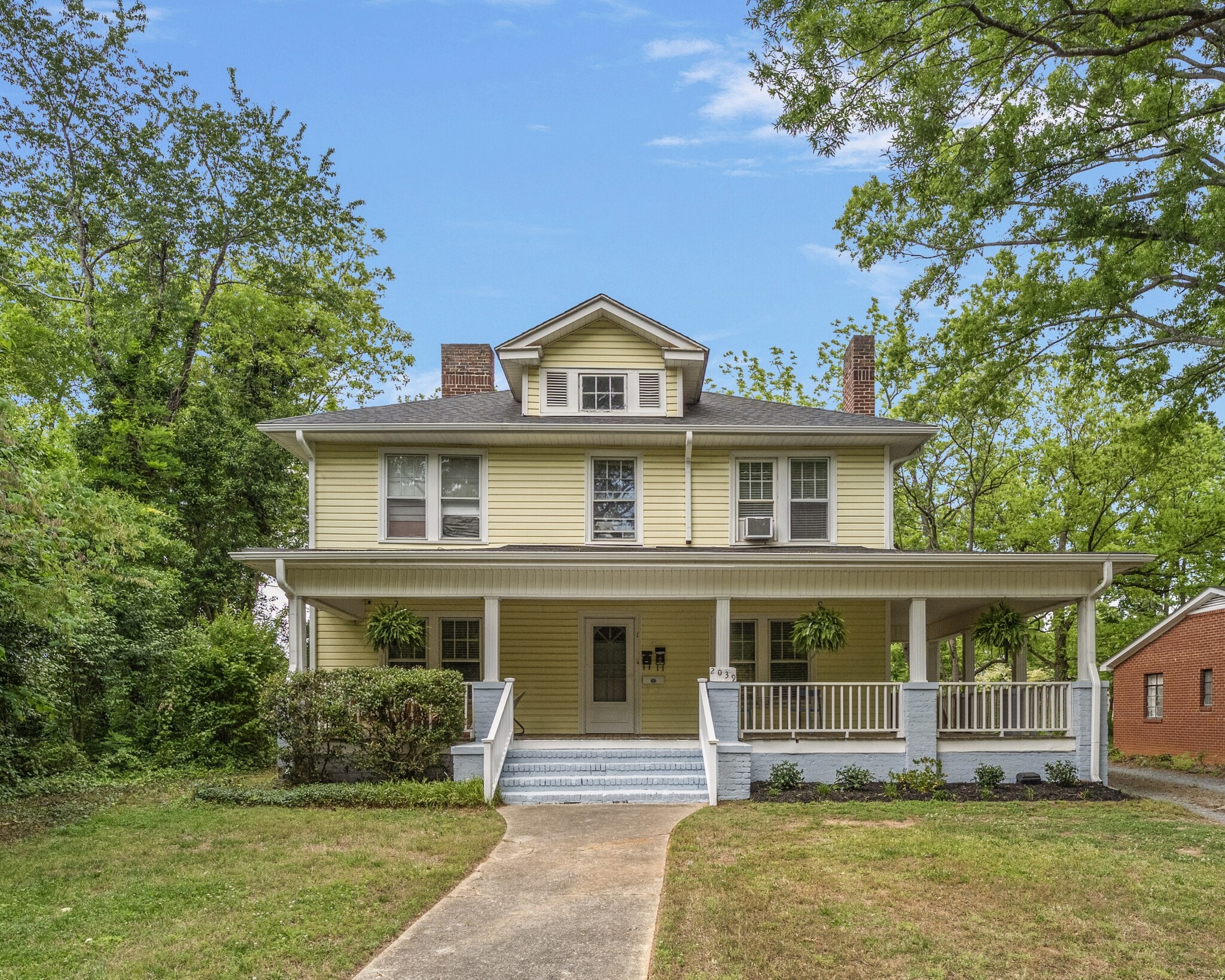 2039 Lanier Ave, Charlotte, NC for Sale