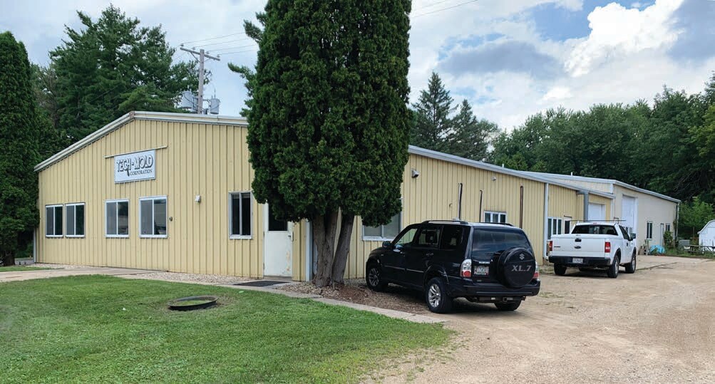 116 Antique Ln, De Forest, WI for Sale