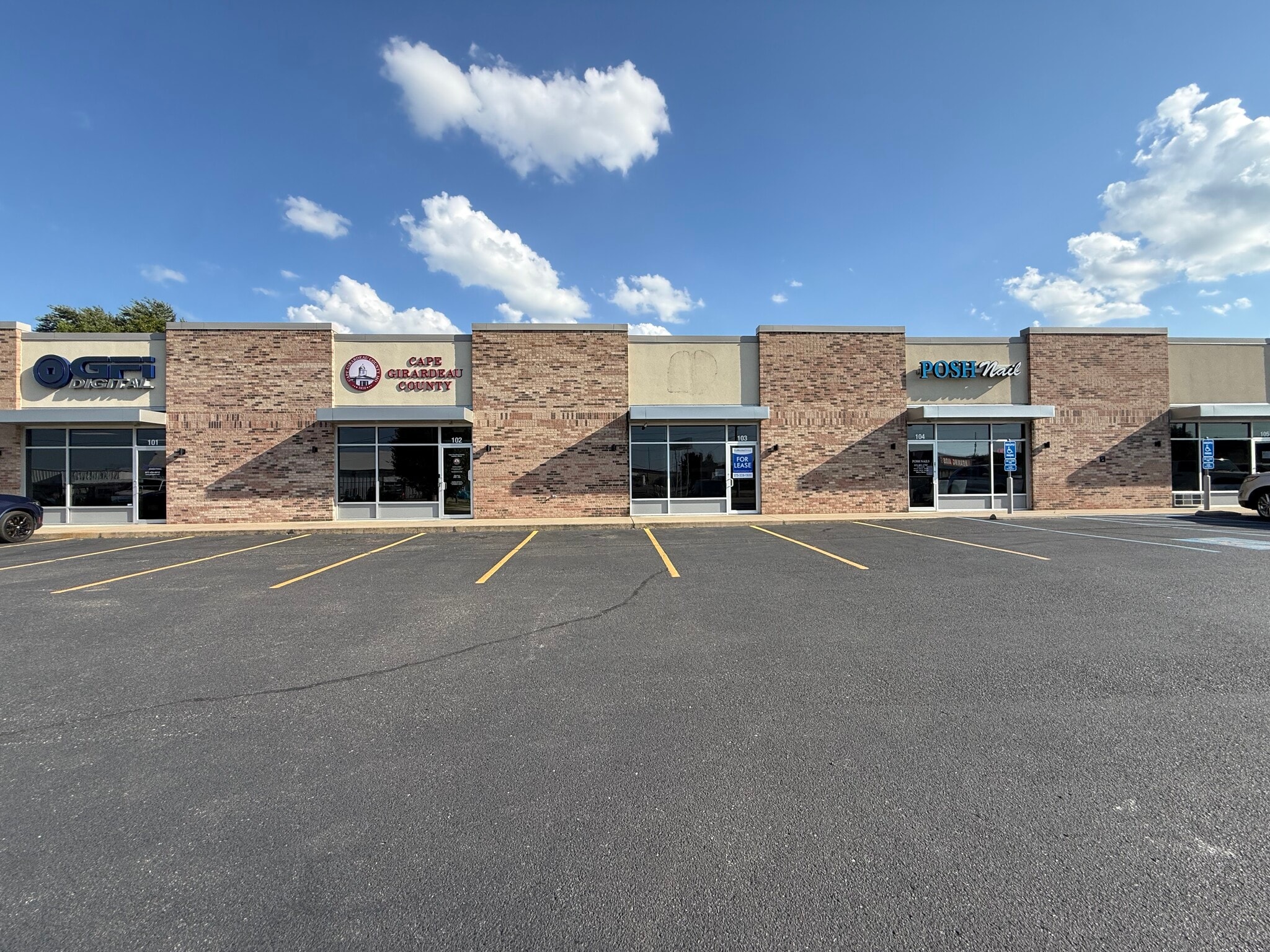 2311 Bloomfield Rd, Cape Girardeau, MO for Rent
