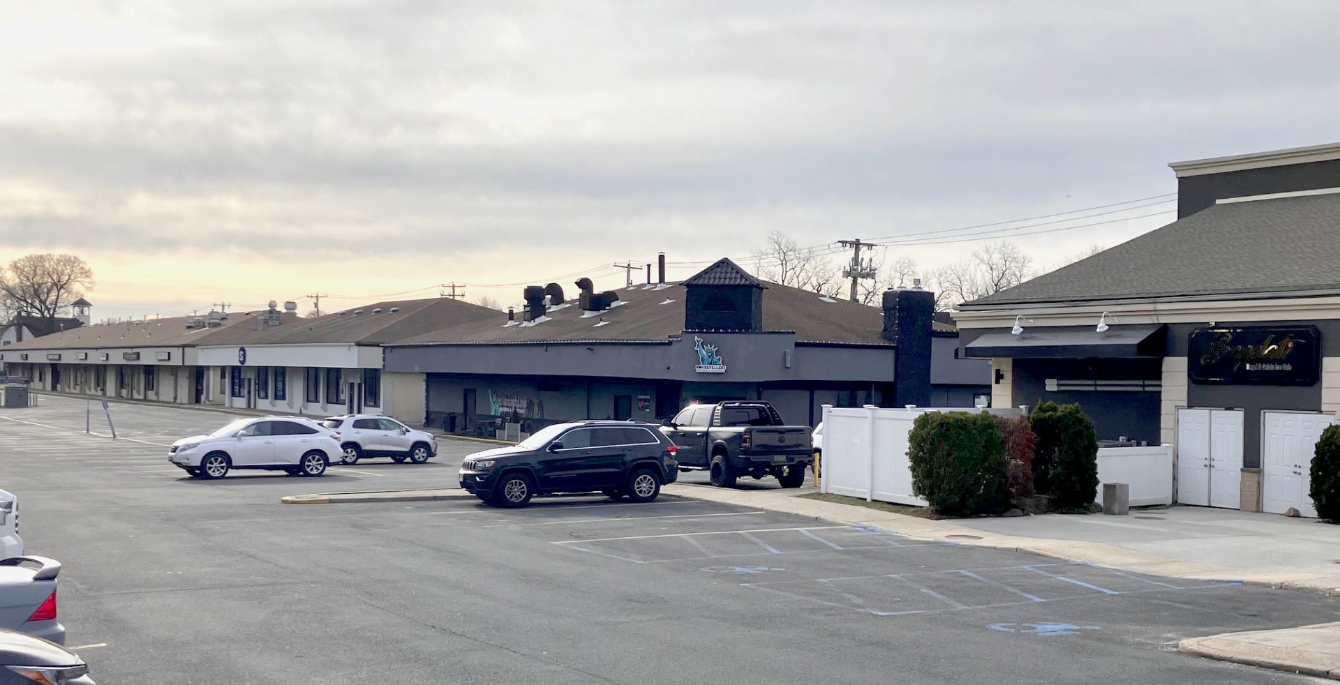 2789 Middle Country Rd, Lake Grove, NY for Rent