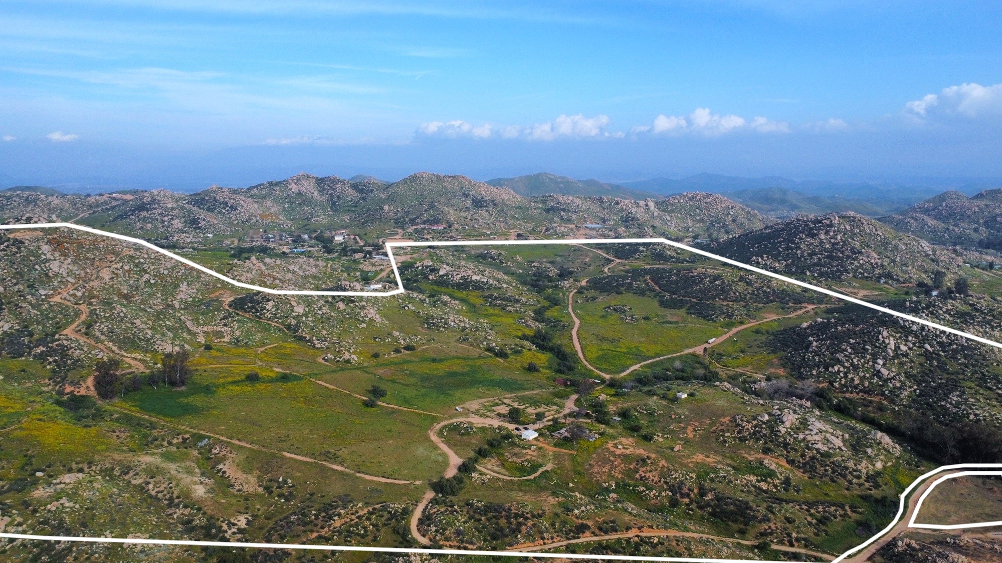 24585 Cam Del Serenah, Perris, CA for Rent