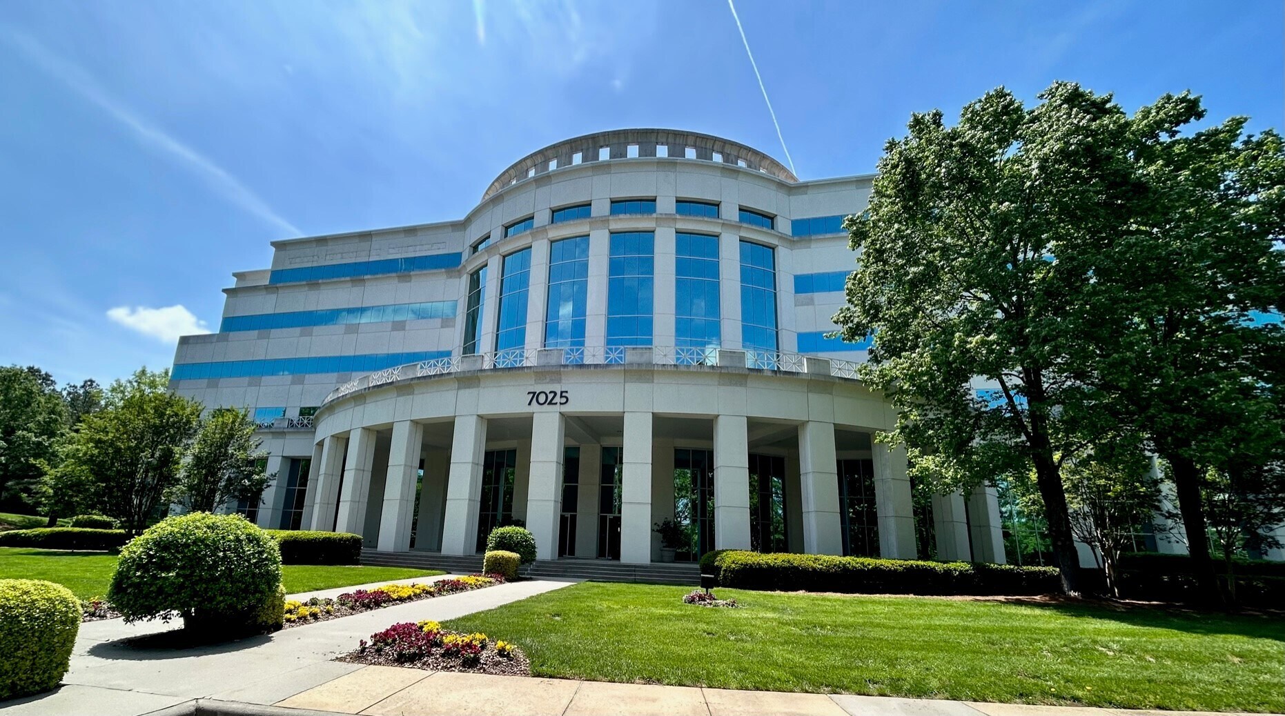 7025 Albert Pick Rd, Greensboro, NC for Rent