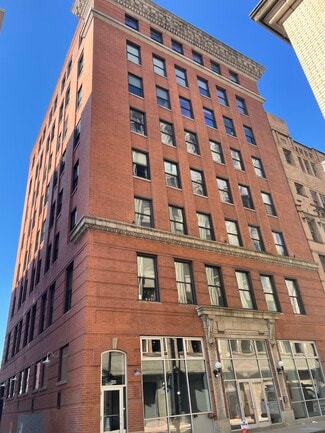 Pittsburgh, PA Apartments - 422-440 1st Ave