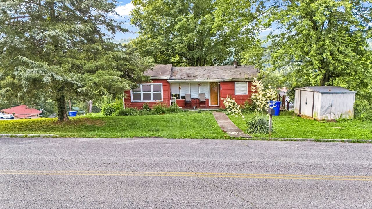 , Harriman, TN for Sale